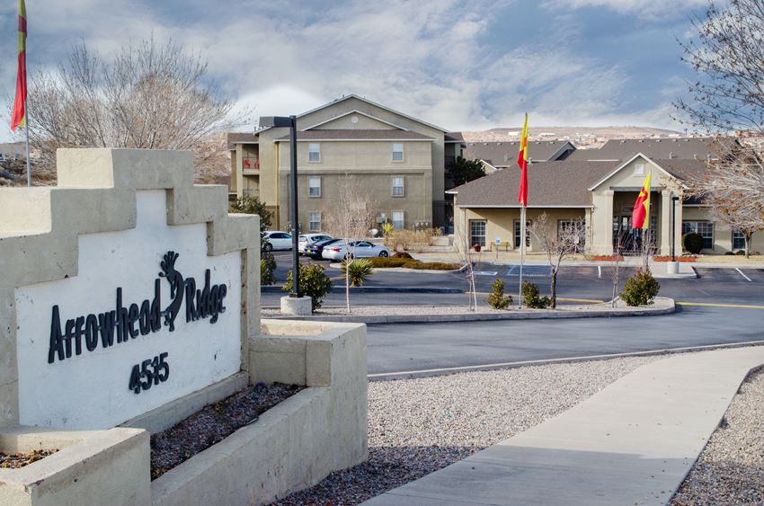 Arrowhead Ridge Apartments, 4515 Arrowhead Ridge Dr. SE, Rio Rancho, NM